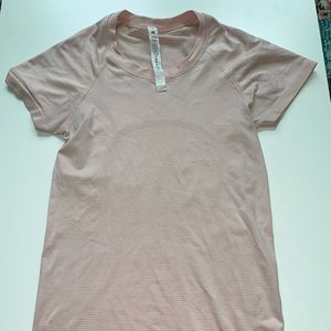 *RARE* Lululemon Swiftly Tech Short Sleeve Shirt 2.0